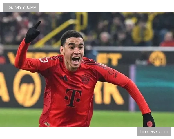 穆西亚拉的盘带为何如此丝滑:技术特点与比赛表现分析 穆西亚拉的盘带为何如此丝滑:技术特点与比赛表现分析