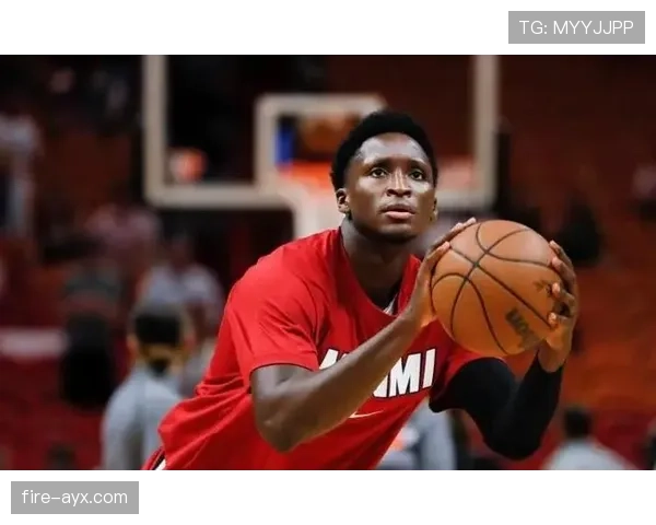 奥拉迪波无球跑动制造错位，提升防守压迫改变对手进攻节奏