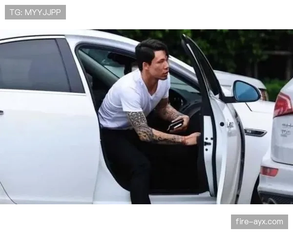 张琳芃这钱包得多鼓 才能撑起那种豪宅尺度？